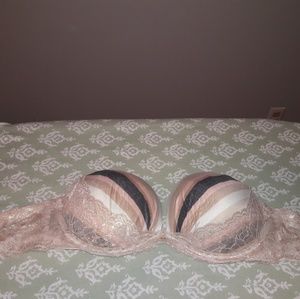 VS strapless bra